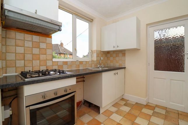 36 Thorpe Drive, Wigston photo 3