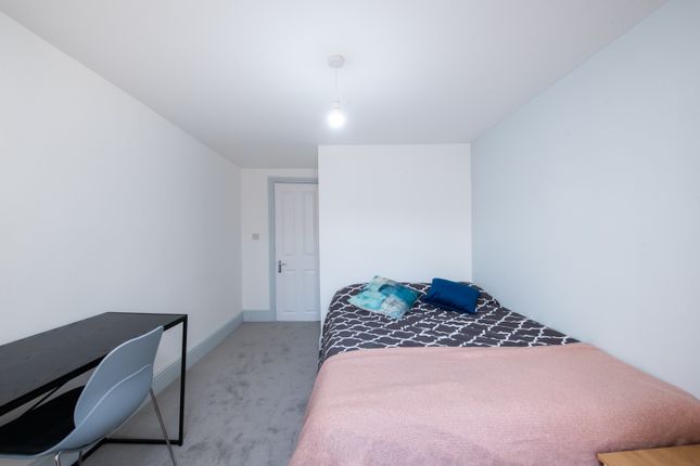The Avenue, N17 6TD, LONDON photo 4