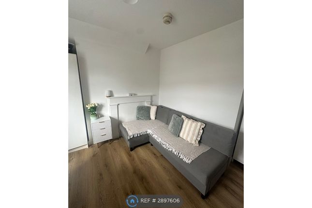 Flat K, Leigham Court Road, London photo 4