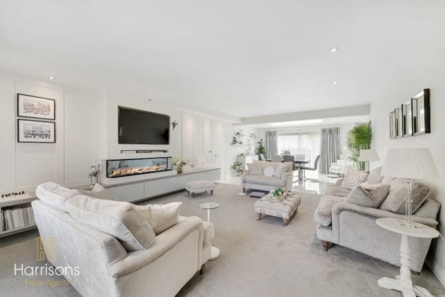 456 Bolton Road, Westhoughton, Lancashire photo 4