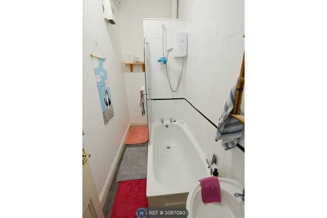 Flat, Claremont Road, Bristol photo 5