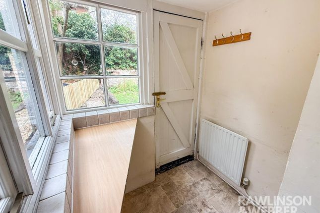 45, High Street, Thames Ditton photo 4