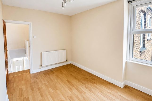 27, Kildare Road, London photo 4