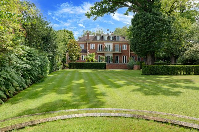 38 Hampstead Lane photo 2