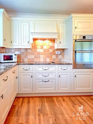 65, Landermere Road, Clacton-On-Sea photo 3