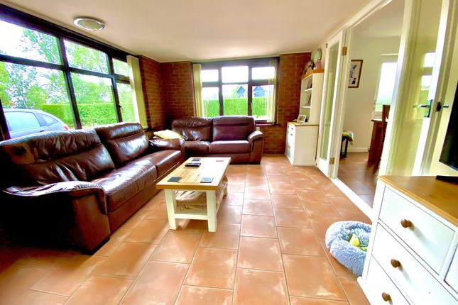 The Bungalow, Grangehill Road, Tydd St Giles photo 3