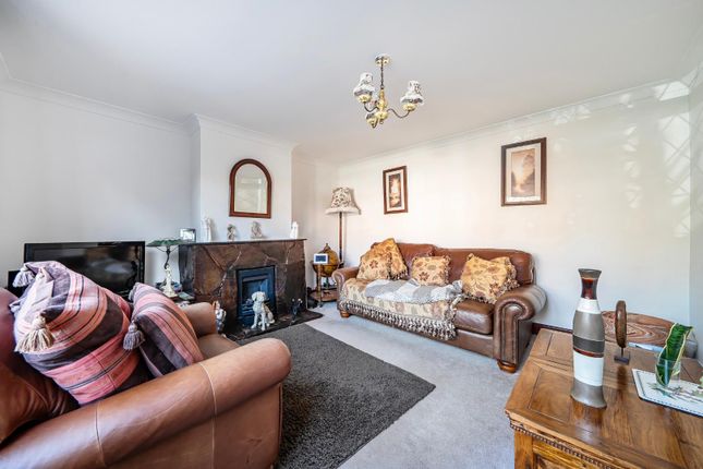 4, Kingsworthy Road, Havant photo 2