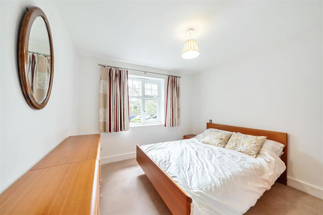 Flat for sale in Landen House, Rectory Road, Wokingham, Berkshire