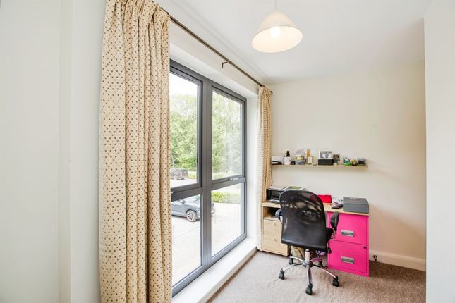 7, Riverside Court, Sowerby Bridge photo 3