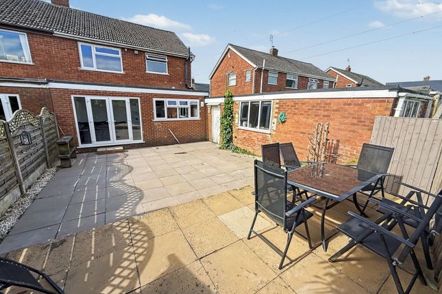 9 Toll Bar Road, Stoke-On-Trent photo 2