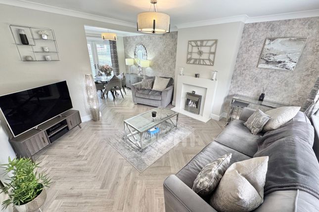 6, Broom Terrace, Johnstone photo 2