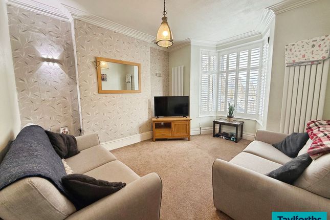 2 Lower West Avenue, Barnoldswick photo 2