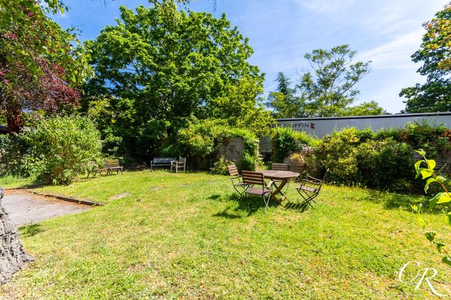 3 St Arvans Court, Evesham Road, Cheltenham photo 4
