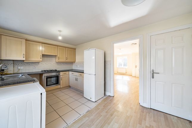 Arklay Close, Uxbridge photo 3