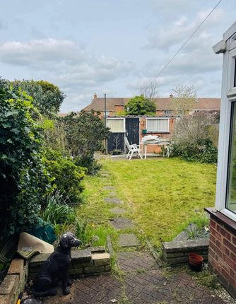 Spacious Family Home, Spacious Family Home, London photo 5