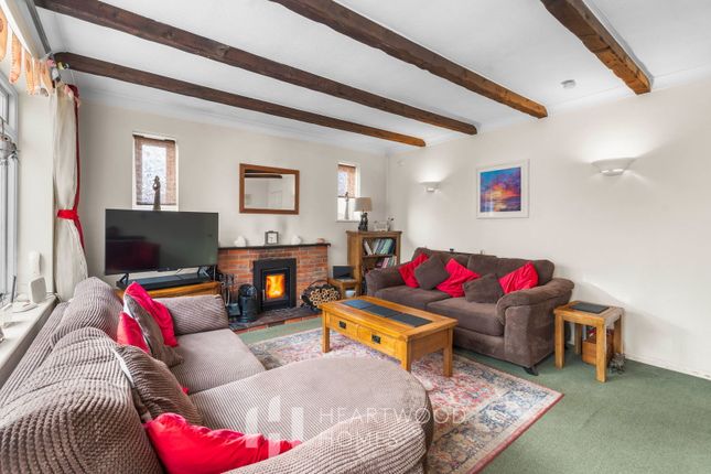 23, Bucknalls Drive, St. Albans photo 4