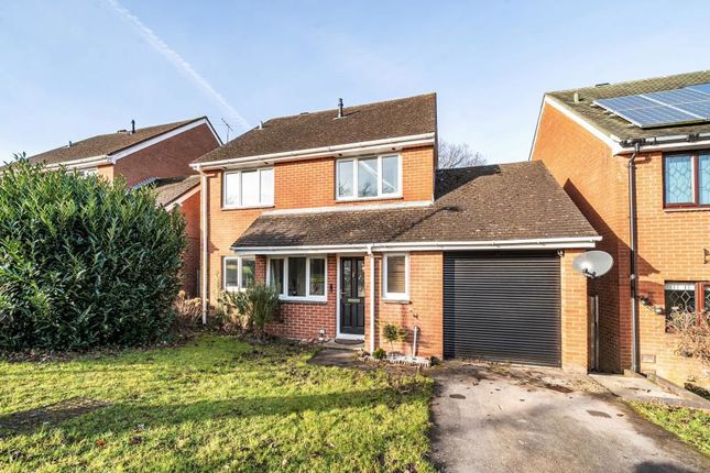 Thumbnail Detached house for sale in Birchen Close, Woodcote, Reading