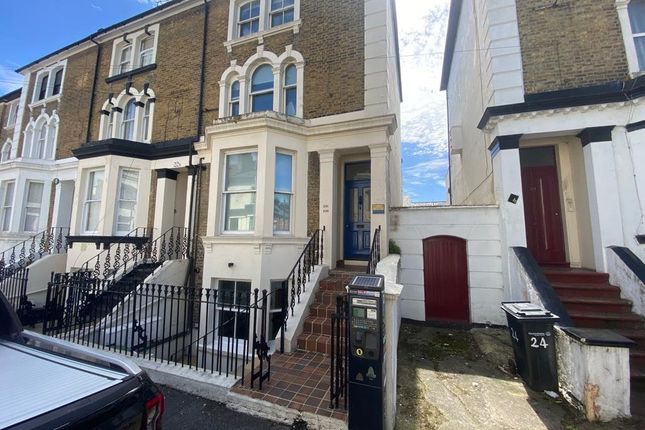 Flat to rent in Cobham Street, Gravesend, Kent