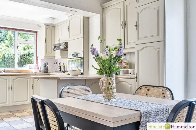 14, Yester Drive, Chislehurst photo 3