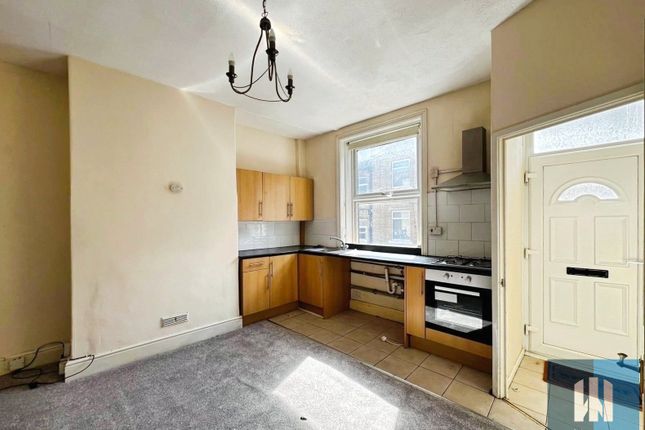 10, Gathorne Street, Brighouse photo 2