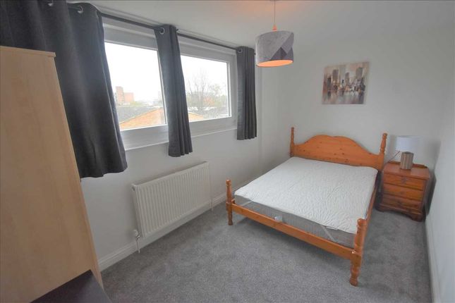 Thumbnail Room to rent in Phoenix Place, Dartford