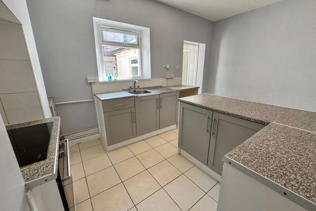 11, Warberry Vale, Torquay photo 4