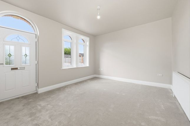 3, Barwick Road, Leeds photo 4
