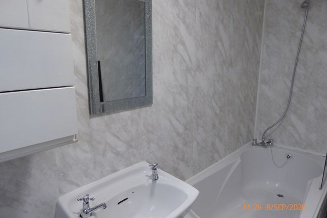 26, Ralph Drive, Stoke-on-Trent photo 4