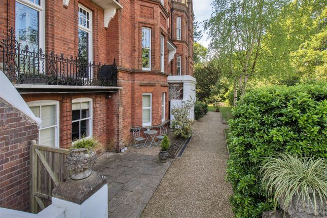 2B Mount Ephraim Court, Molyneux Park Road, Tunbridge Wells photo 2