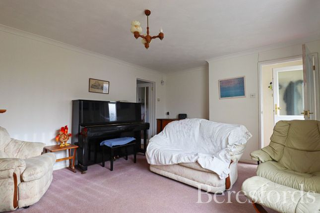 74, Church Avenue, Chelmsford photo 3