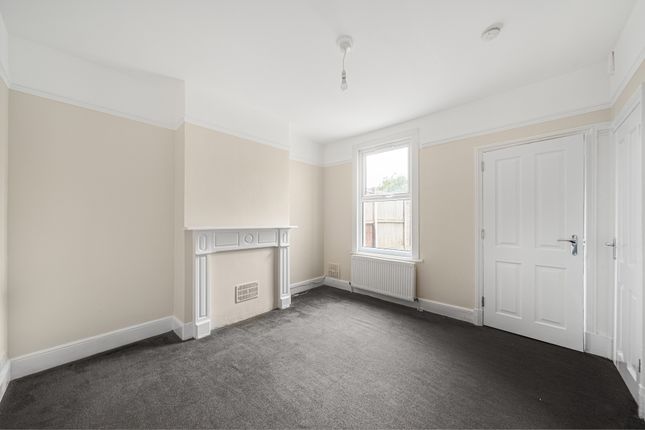 6, Federation Road, London photo 4