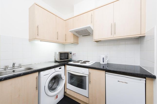 Flat 1, Metro Central Heights, 119 Newington Causeway, London photo 2