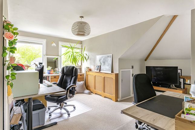 12, Gillmans Road, Kent photo 3