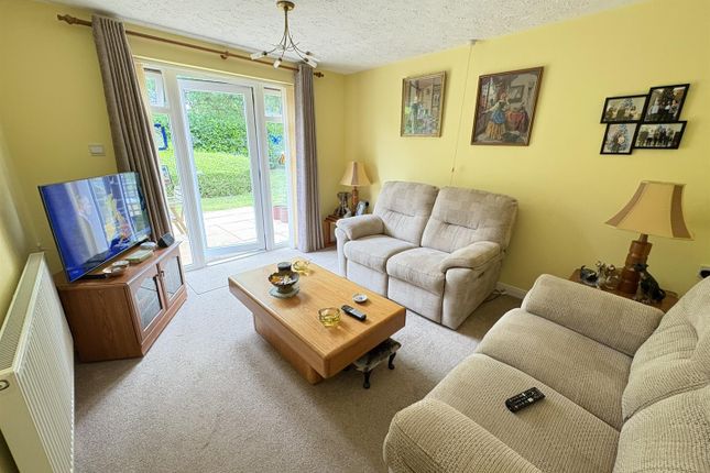 17, Sourton Place, Daventry photo 2