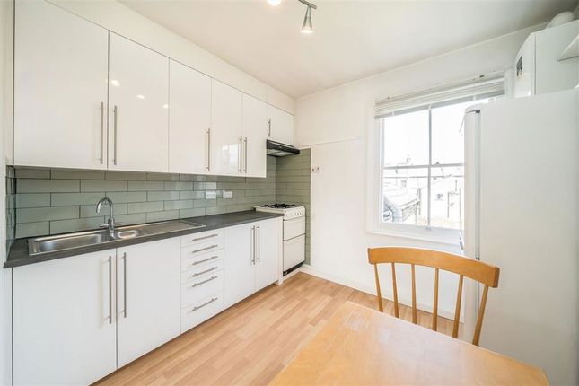Second Floor Flat, 21, Dorset Road, London photo 3