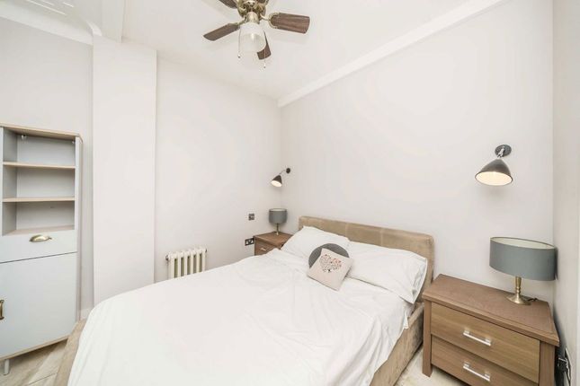 111 Lichfield Court, Sheen Road, Richmond photo 4