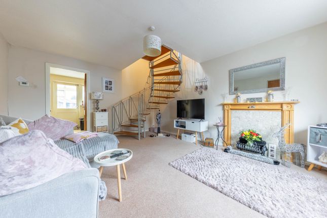 47, Wakehurst Close, Eaton photo 3