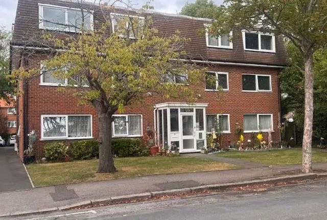 1-bed flat on Flat 6, 8 Shirley Road, Wallington, £115,000
