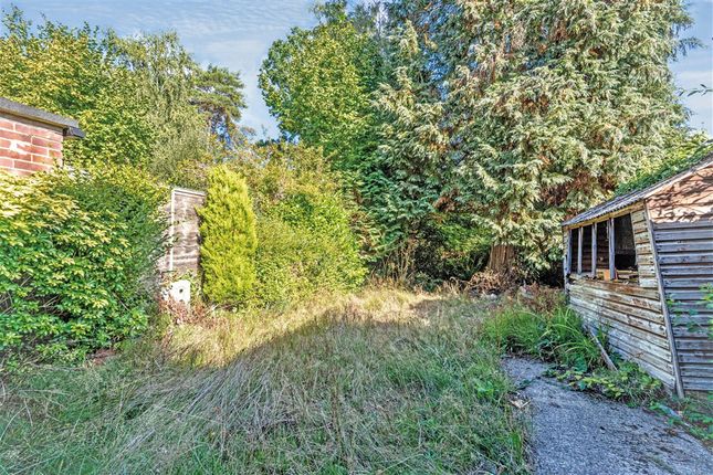 18, Bouldish Farm Road, ASCOT photo 2