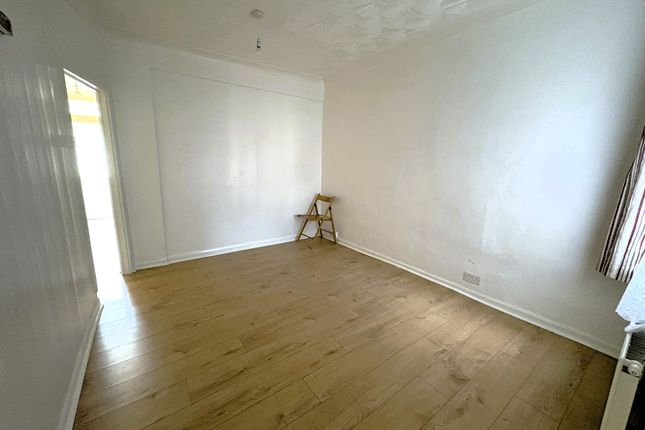 125, Clarence Street, Southall photo 4
