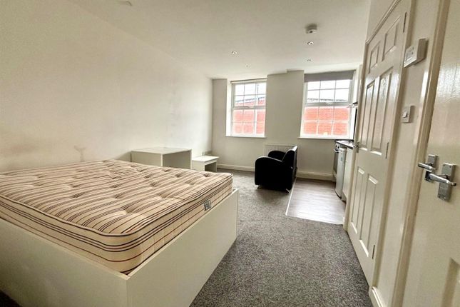 Paxton Street, Stoke-On-Trent photo 3