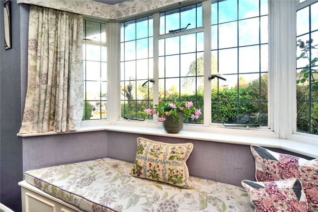 218, Chipstead Way, Surrey photo 4
