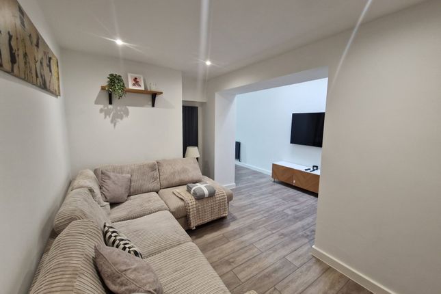 6,Flat 1, Withycombe Road, Exmouth photo 2