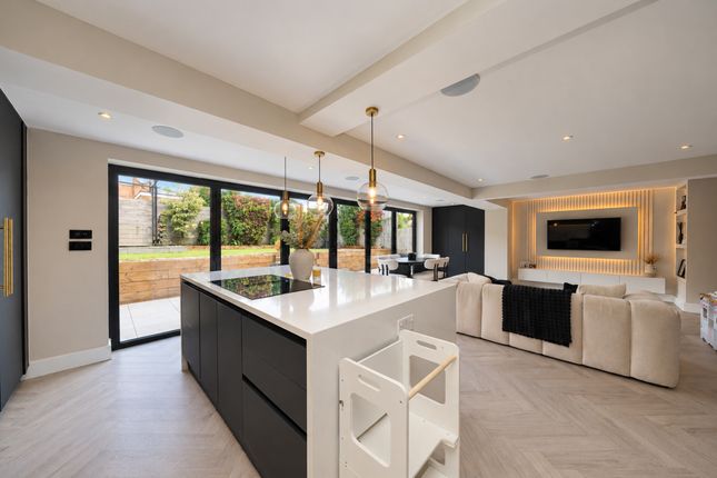 12 Apollo Way, Hemel Hempstead photo 2