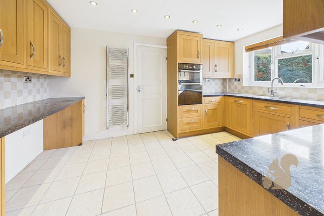 4, Davidson Close, Sudbury photo 3