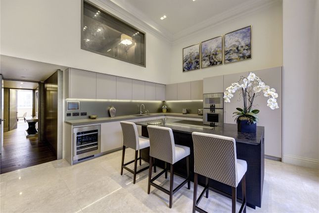 Flat for sale in Connaught Place, Connaught Village, London