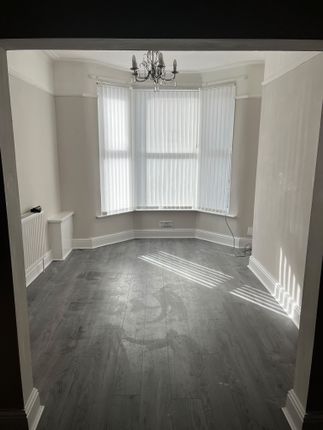 27, Cowley, Liverpool photo 3