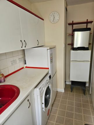 Terraced house to rent in Moreton Avenue, Isleworth
