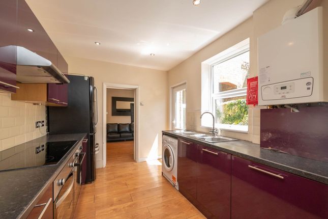 31, Lancaster Road, Canterbury photo 3