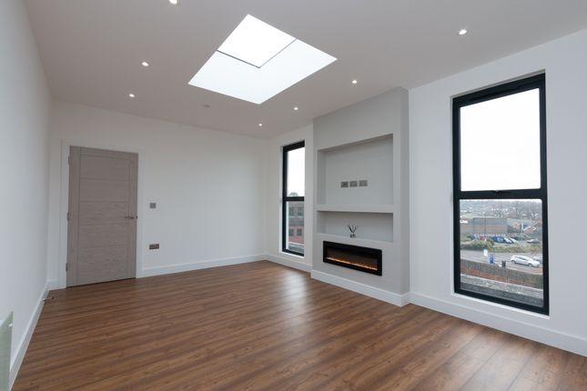Thumbnail Flat to rent in New Street, Basingstoke